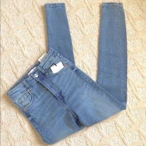 NWT Zara High Waist Jeans - “Vintage Skinny” Light Wash Denim SIZE 2